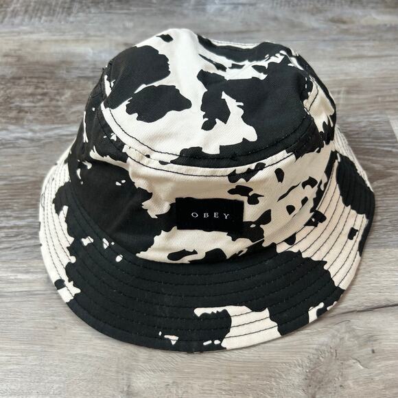 Obey Bucket Hat Black Cream Cow Print 100% Cotton Streetwear Skate - Picture 1 of 5